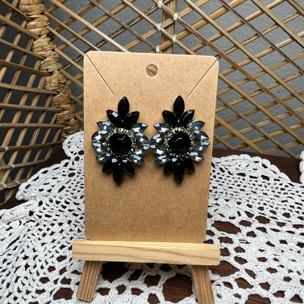 Cute Rhinestone statement earrings - Picture 2 of 7